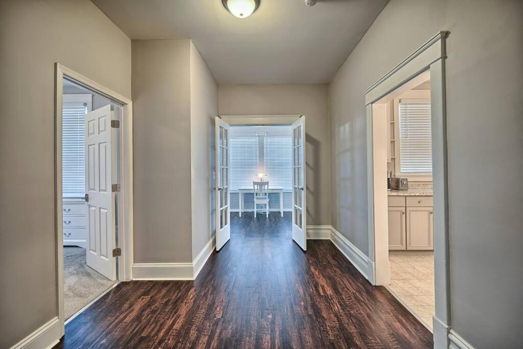 Suites On Seneca - Lovely 2 Bed 1 Bath Apartment 哈里斯堡 外观 照片