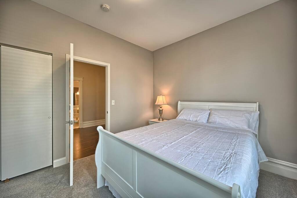 Suites On Seneca - Lovely 2 Bed 1 Bath Apartment 哈里斯堡 外观 照片